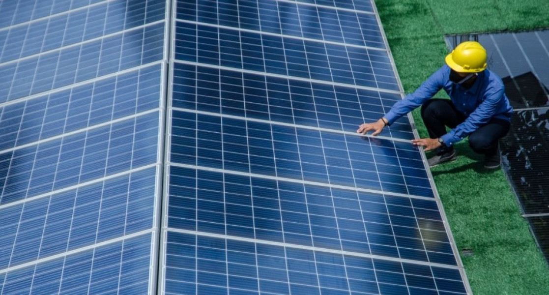 Mentri ESDM: Pembangkit Listrik Tenaga Surya Efektif Dorong Bauran Energi Terbarukan