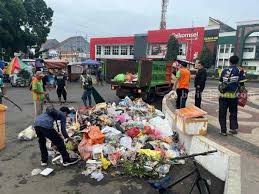 Perda Lingkungan Hidup di Jember Hadapi Tantangan Perubahan Iklim