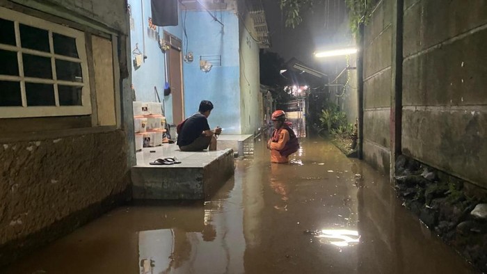Banjir Imbas Kali Cibeber Meluap, 168 Warga di Citeureup Bogor Terdampak