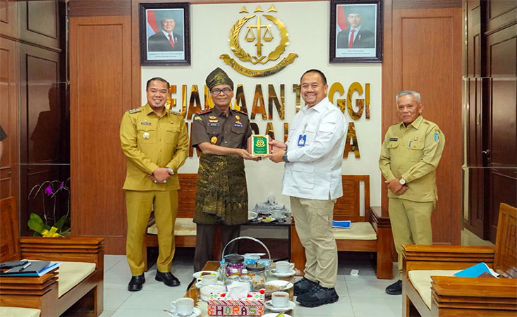 Bupati Batu Bara Silaturahmi dengan Kajati Sumut, Bahas Konflik Agraria hingga Cetak Sawah Baru