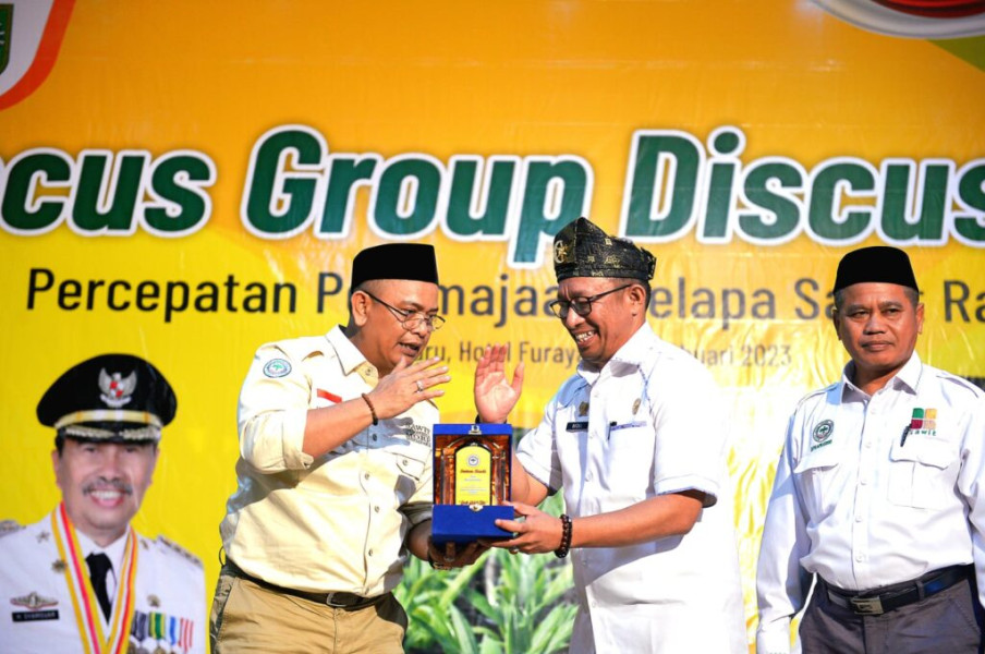 Jelang Lebaran, APKASINDO Beberkan Pemicu Anjloknya Harga TBS Petani